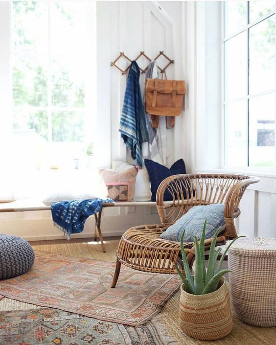 Accordion Peg Rack for Bohemian Bag and Scarf Display