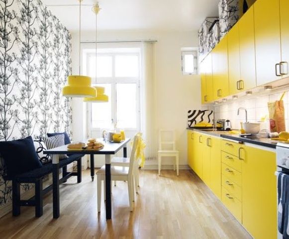 Yellow Pendant Lights Define Your Dining Nook