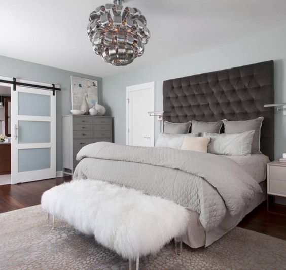 Fluffy White Bench Adds Cozy Texture to Bedroom Foot