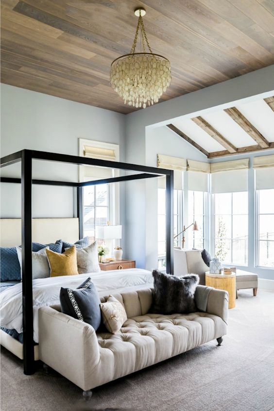 Tufted Sofa That Creates a Cozy Seating Area