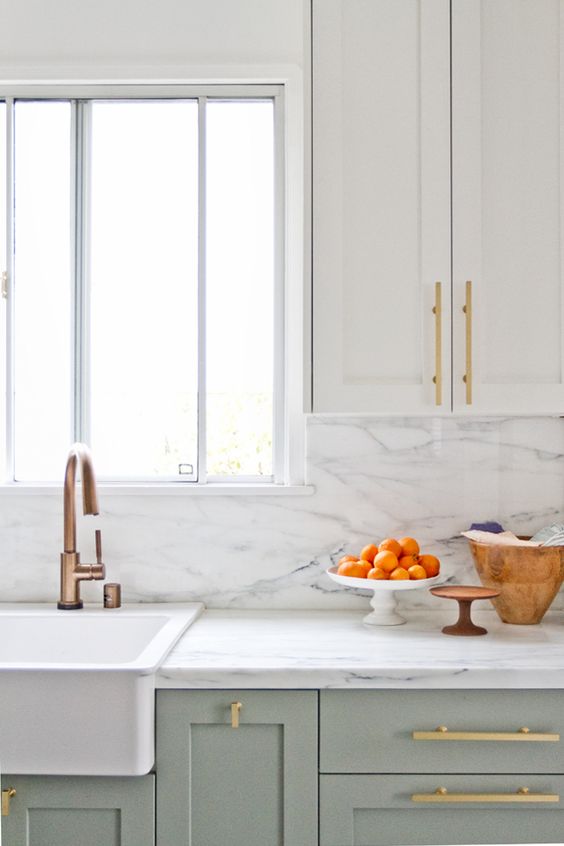 Tiered White Pedestal Adds Height to Citrus Display