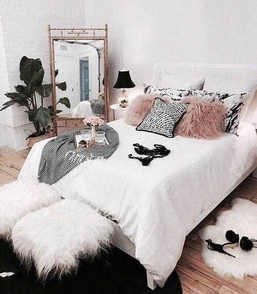 Bamboo Mirror for Natural Texture in a Glam Room