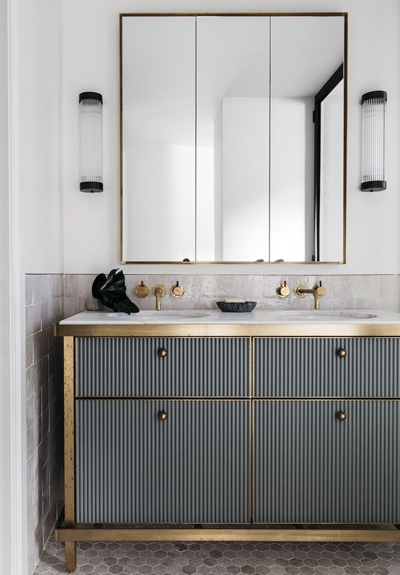 Fluted Cabinet Doors Add Tactile Interest to Double Vanity