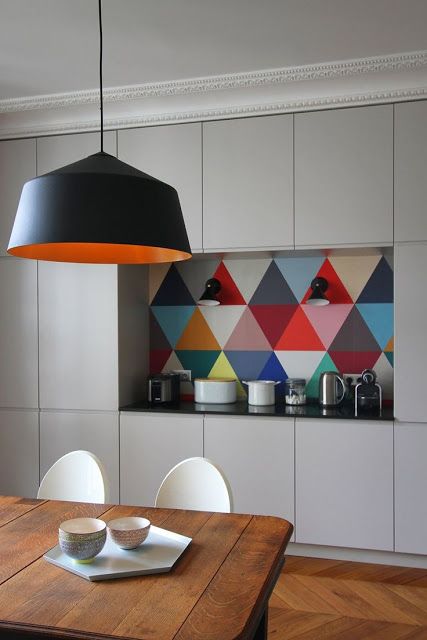 Geometric Tile Backsplash Adds a Playful Pop of Color