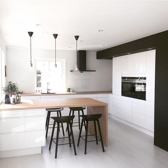 Wood Island with Integrated Casual Dining