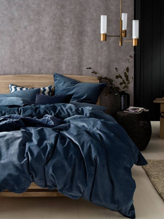 Textured Navy Duvet Adds Cozy Depth To The Bed