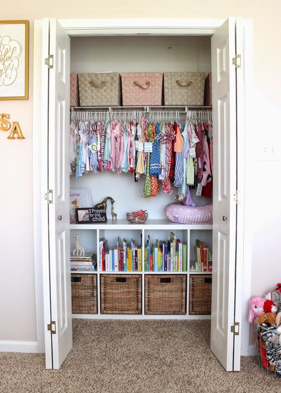 Cube Shelving with Woven Baskets for Organized Storage