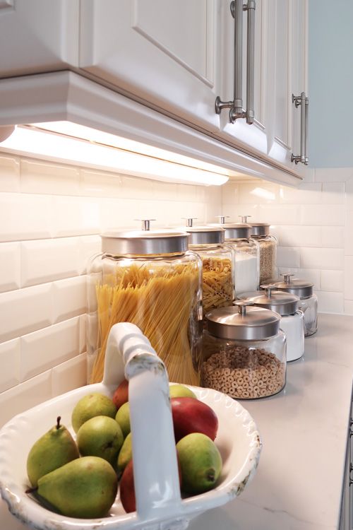 Glass Jars With Metal Lids Keep Dry Goods Fresh
