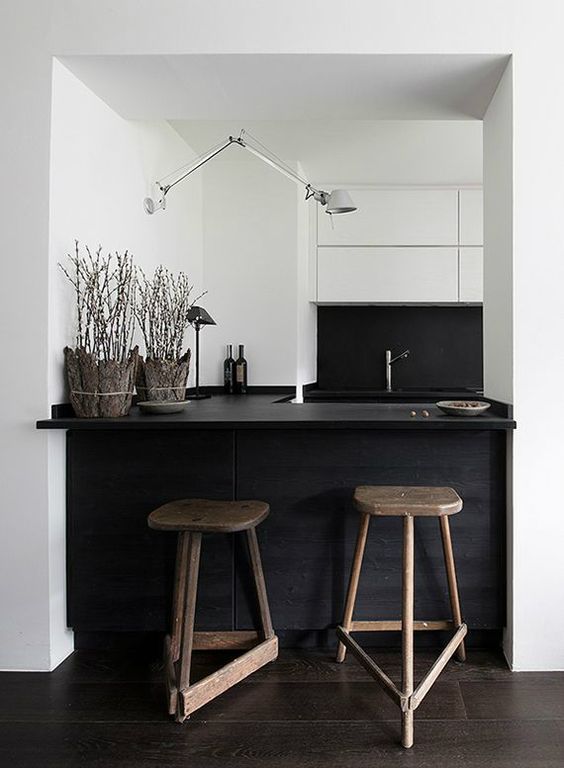 Incorporate Natural Texture with Dried Branches in Baskets