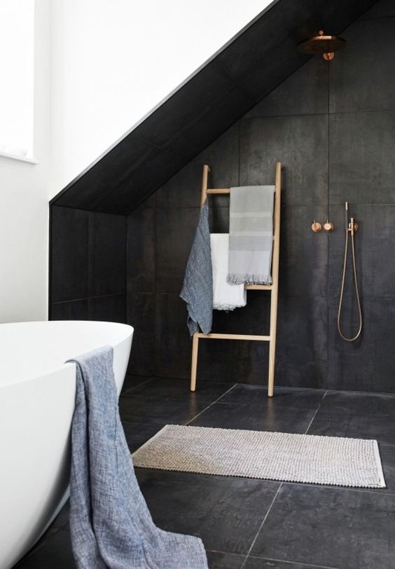 Wooden Ladder Rack Offers Open Towel Storage