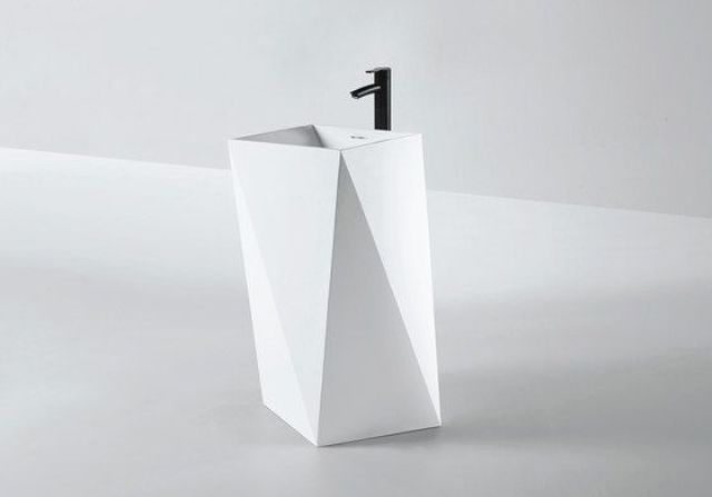 White Sink with Sharp Geometric Facets