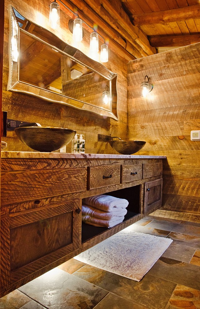 Recessed Open Shelving for Neatly Stacked Towels