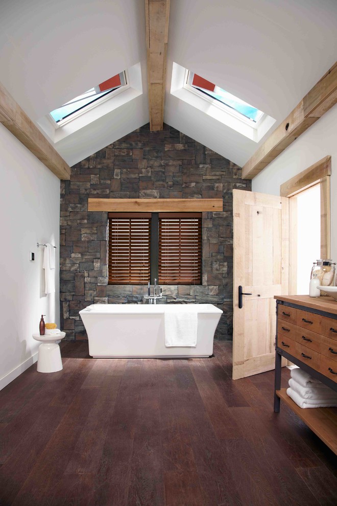 Skylights Brighten Stone-Walled Bathrooms