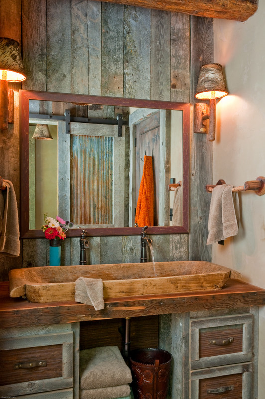 Wooden Trough Sink Brings Farmhouse Charm