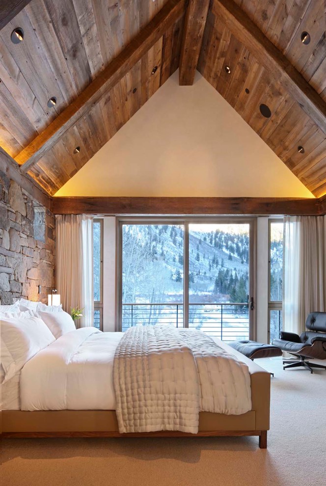 Highlight Wood Beams with Recessed Ceiling Lights