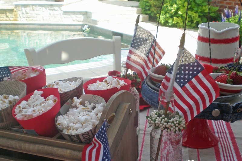 Red Paper Cones for Individual Popcorn Servings