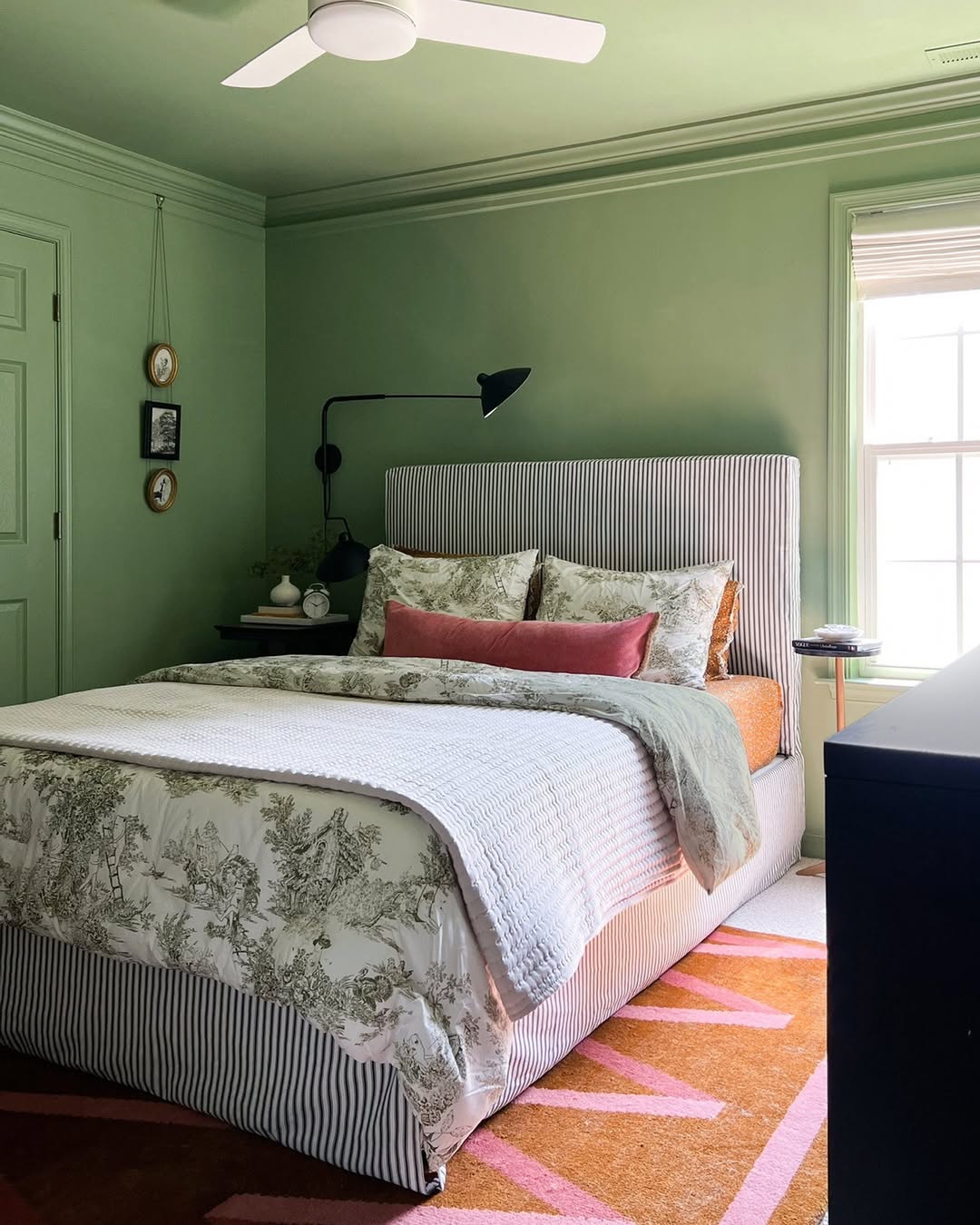 Toile Duvet Cover Adds Classic Charm to Layered Bedding