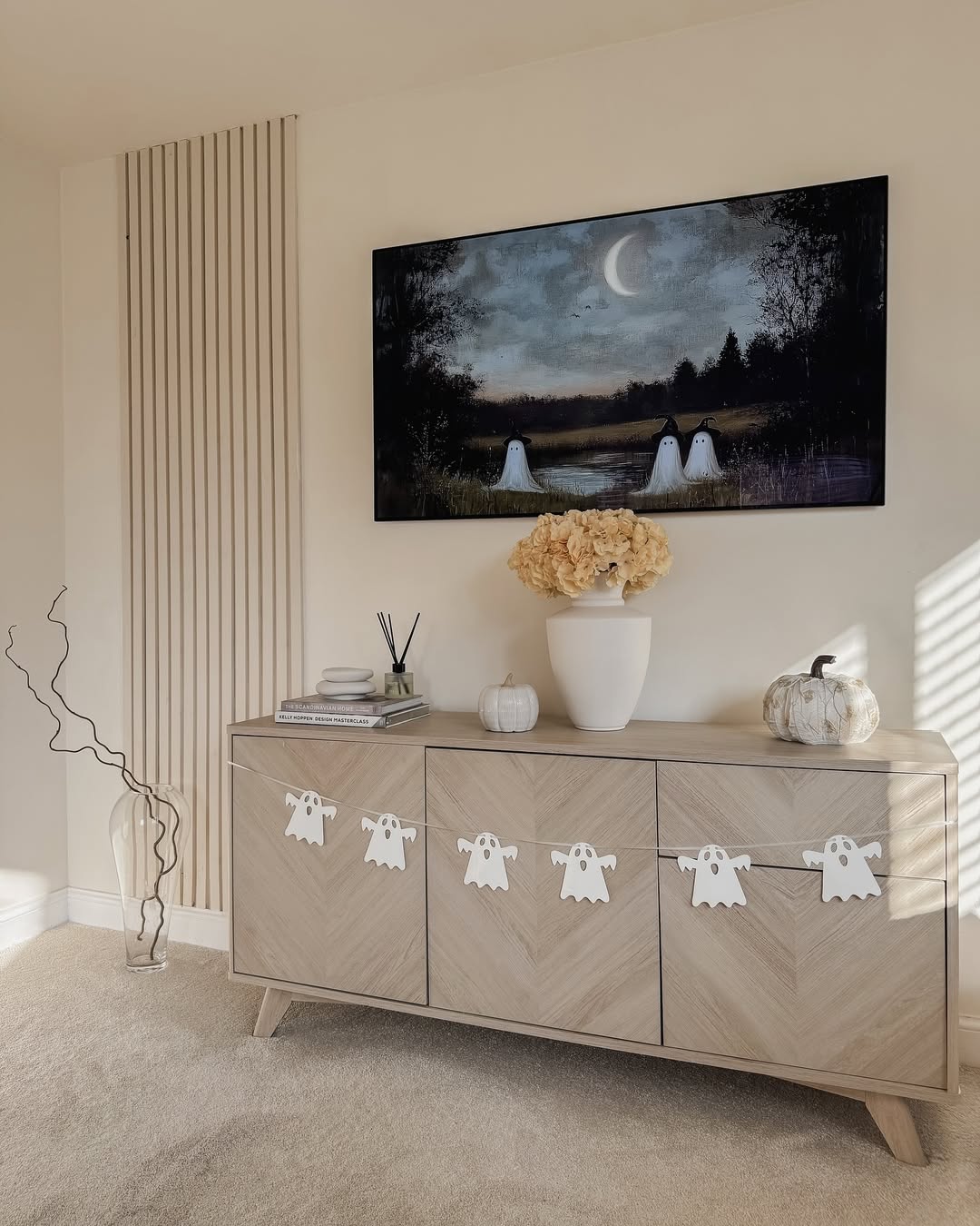 Ghost Garland Adds Whimsical Halloween Cheer