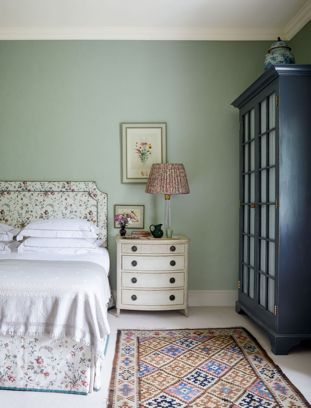Floral Bed Skirt and Headboard Create a Botanical Haven