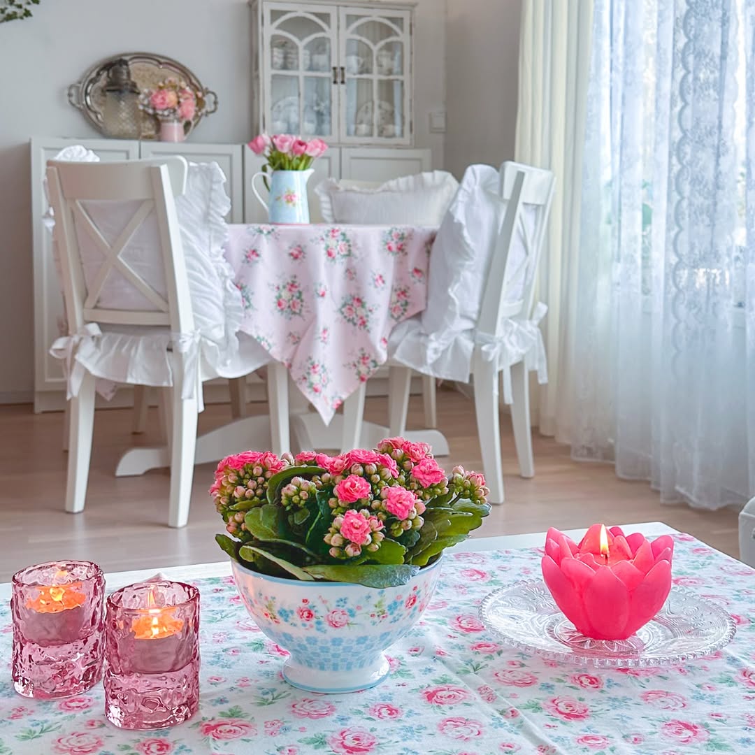 Floral Bowl and Lotus Candle for Soft Color