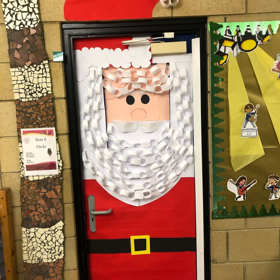 Jolly Santa's Paper Chain Beard