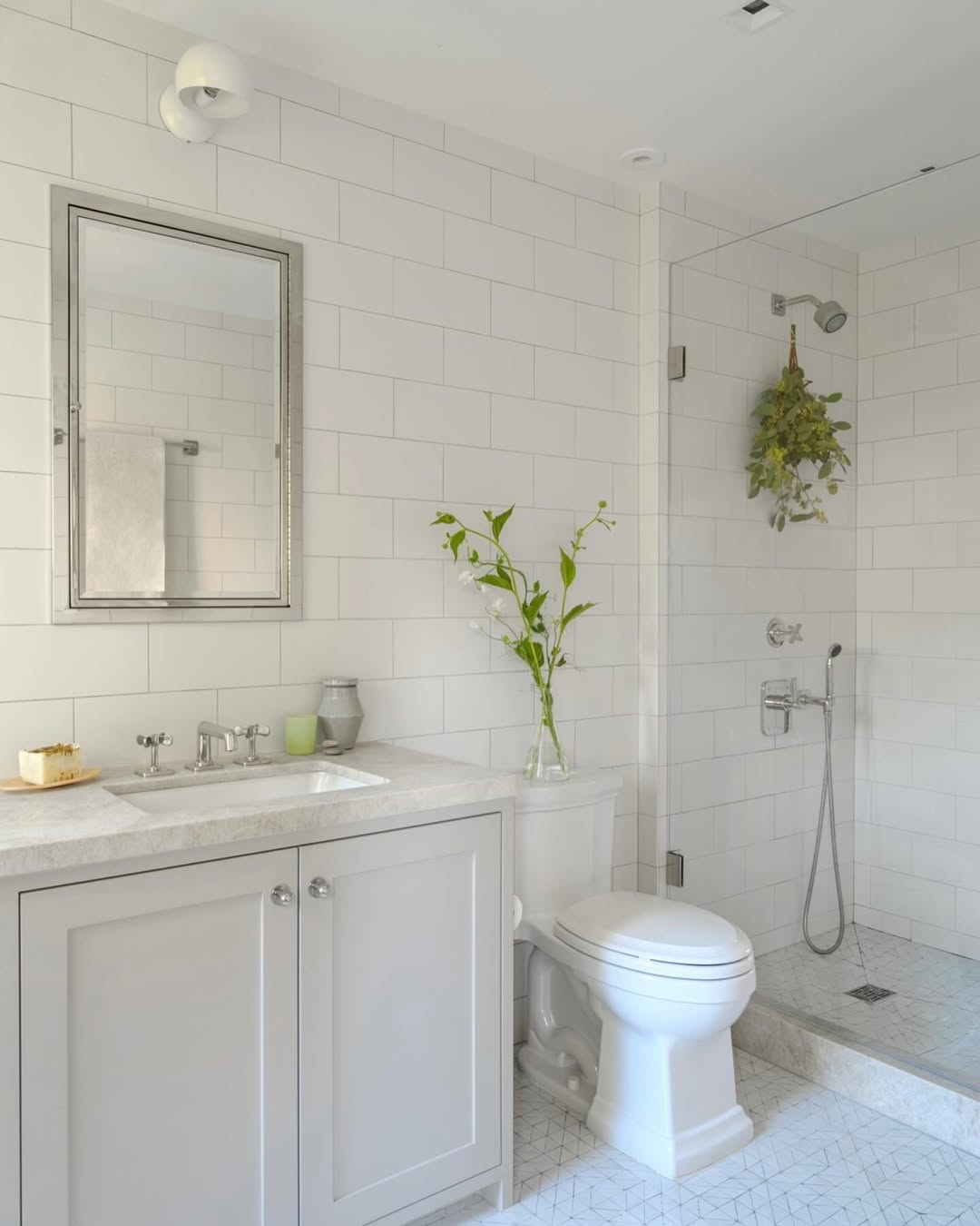 Suspend Greenery for Natural Texture in the Shower