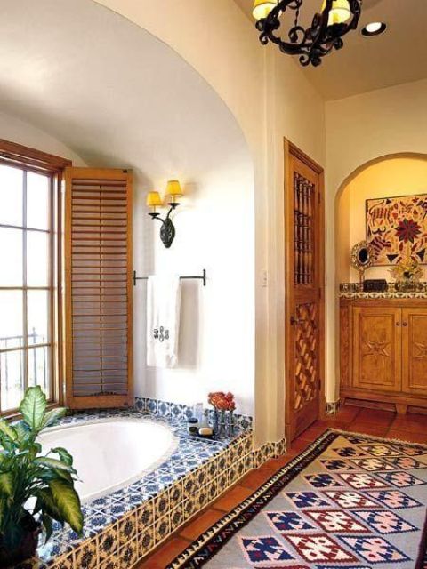 Tiled Bathtub Surround With Built-in Ledge for Soaps