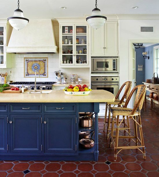 Open Shelving on Island for Easy Pot Access