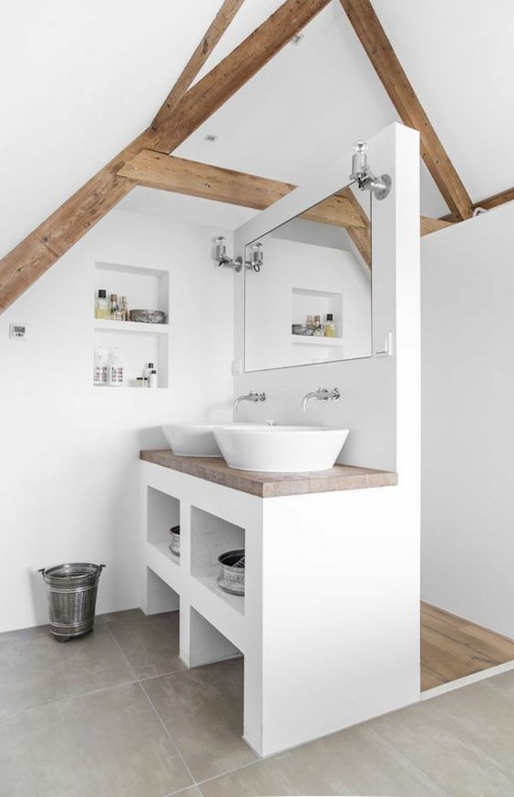 Recessed Niches for Displaying Essentials