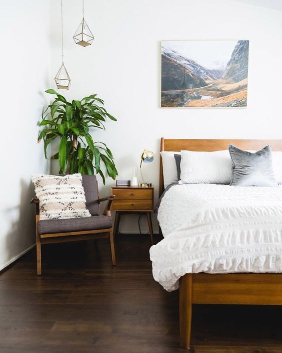 Hanging Geometric Terrariums Add Vertical Interest