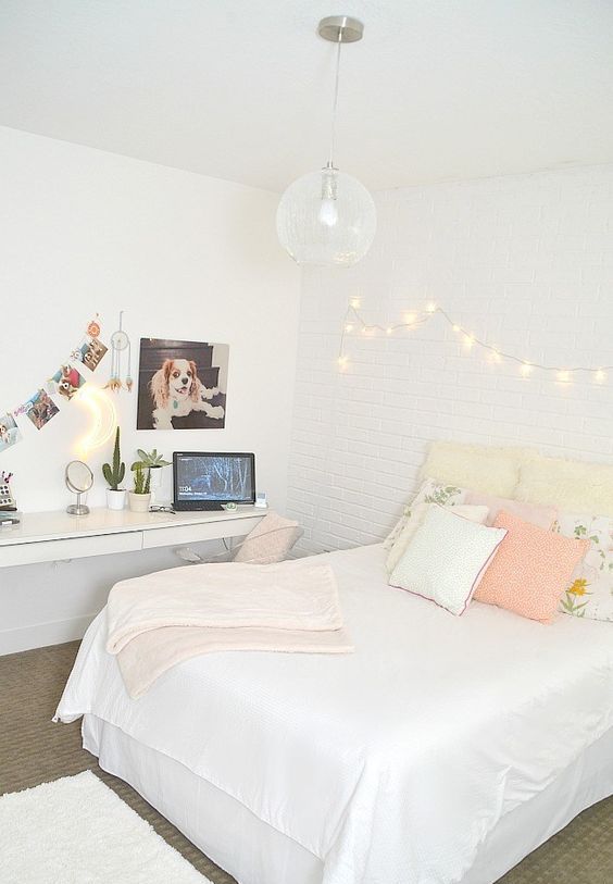 Moon Neon Sign Adds a Whimsical Glow to Wall Decor