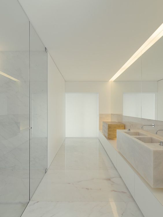 Wooden Box Adds Warmth to Marble Vanity