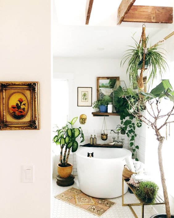 Hanging Macrame Planter Adds Greenery Above the Tub