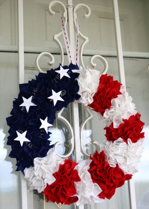 Fabric Ruffles Mimic an American Flag Wreath