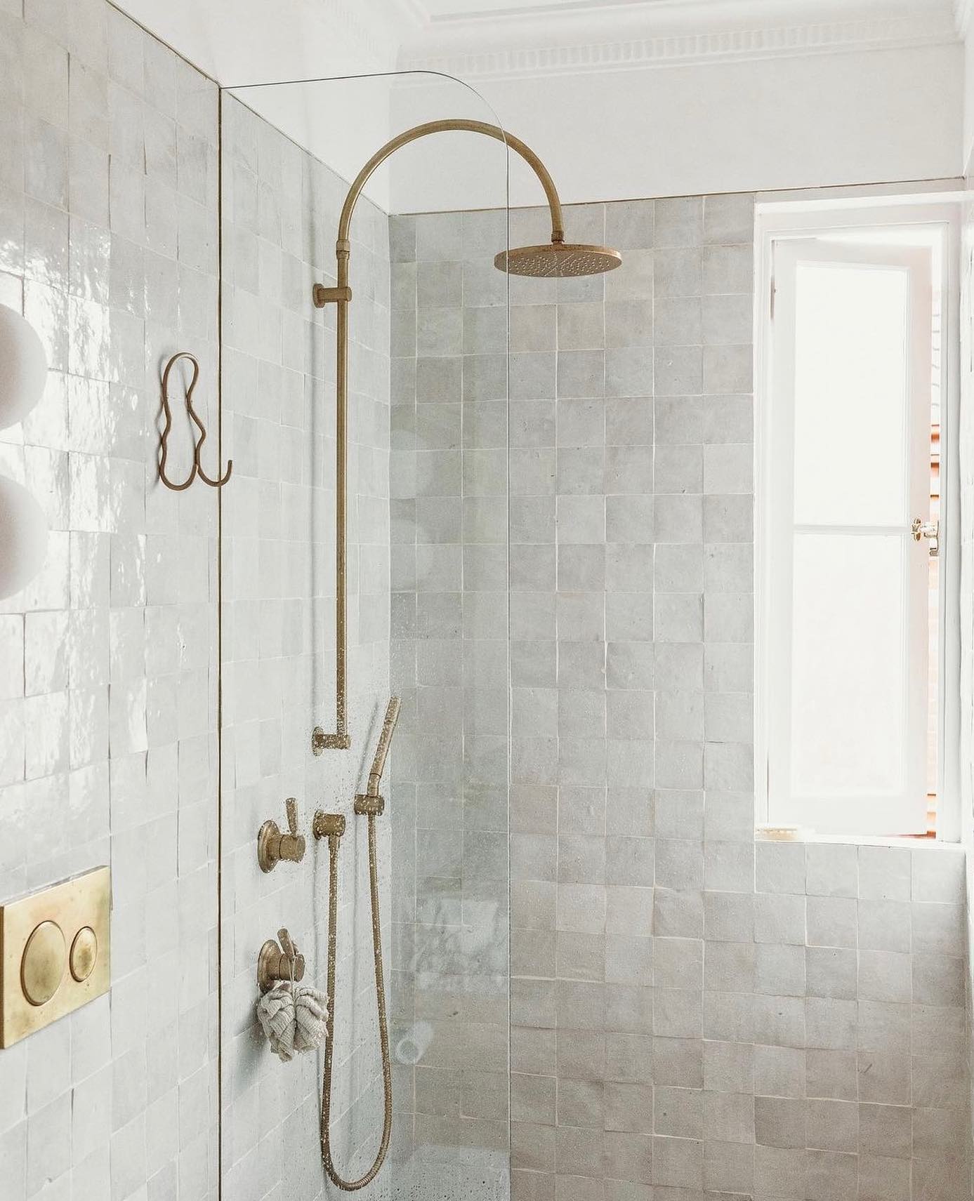 Artistic Wavy Hook for Hanging Shower Accessories