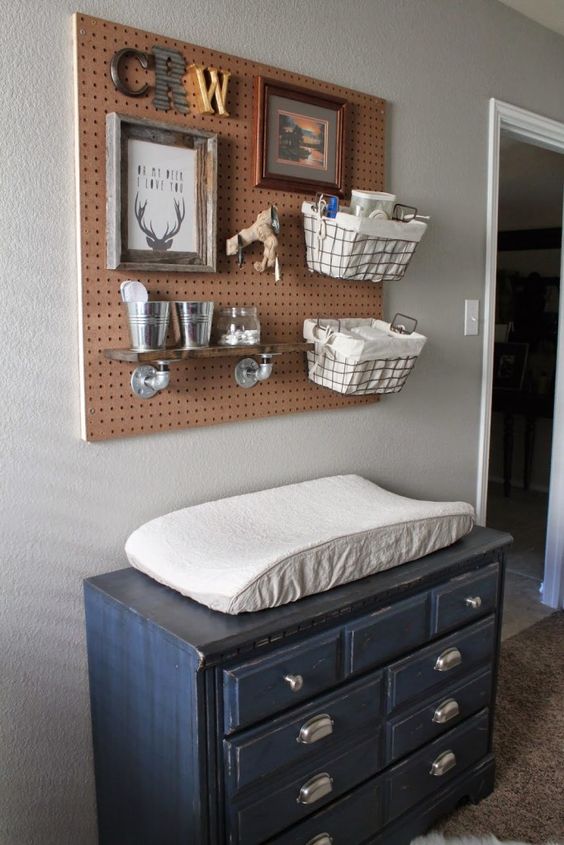 Wire Grid Baskets for Storing Changing Essentials