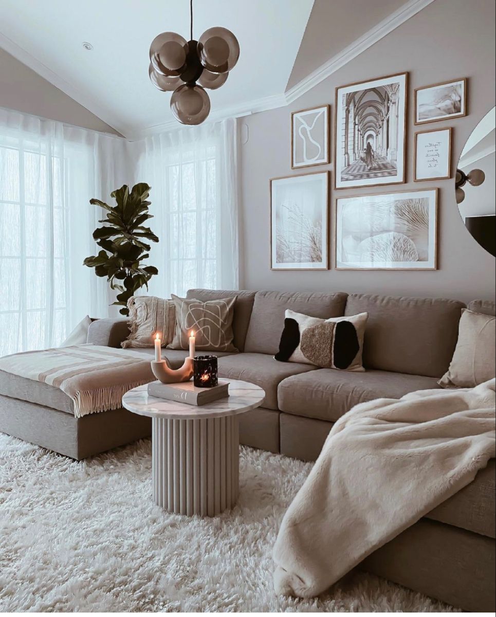 Round Fluted Coffee Table With Marble Top