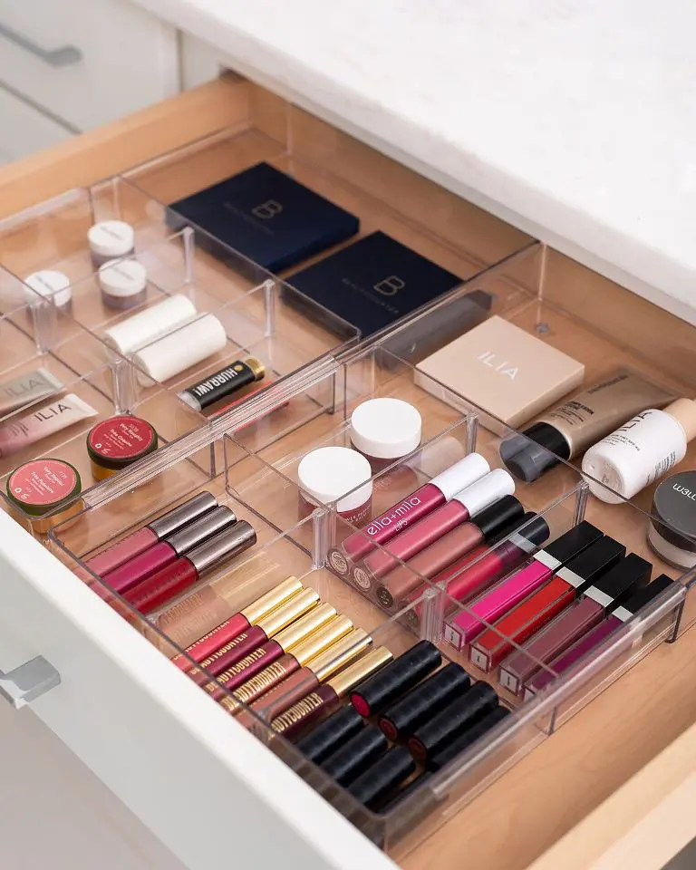 Drawer Inserts Prevent Lip Glosses From Rolling