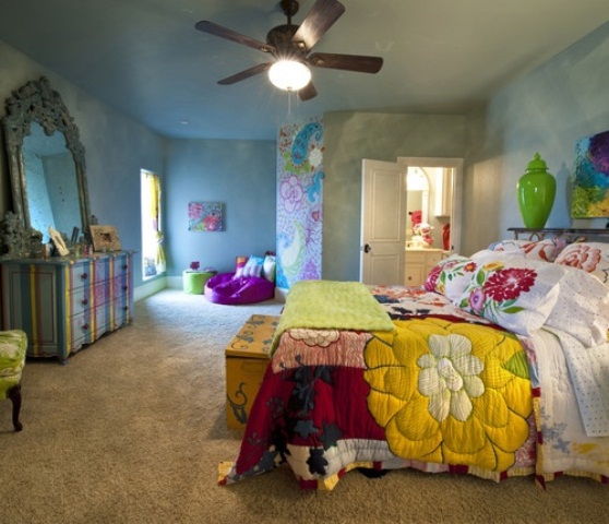 Layer a Bold Floral Quilt for a Patchwork of Color
