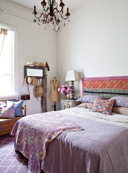 Mount a Rack to Display Hats and Bags Near Your Bed