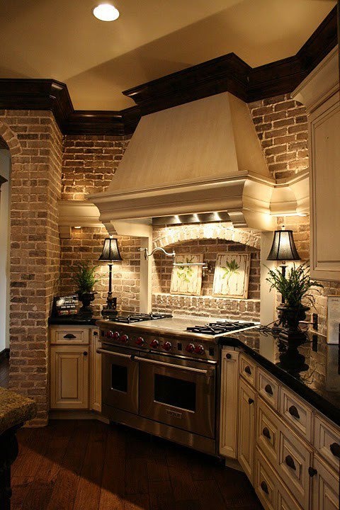 Black Lamps Add Symmetry Around the Range