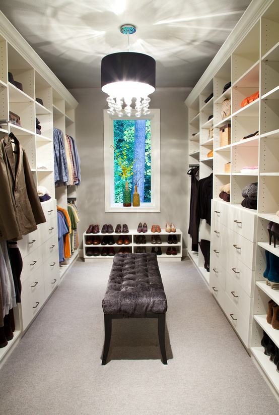 Tufted Ottoman For A Luxurious Dressing Area