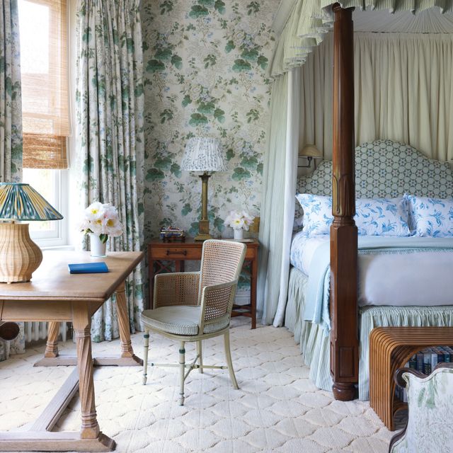 Floral Wallpaper Creates a Botanical Backdrop for the Bed